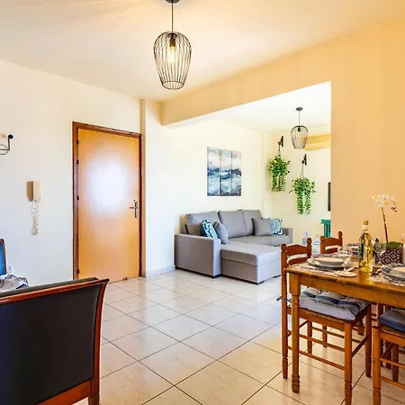Blue Time 2-bedroom In Larnaca
